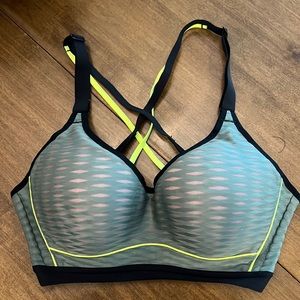 Victoria’s Secret Incredible Sports Bra
